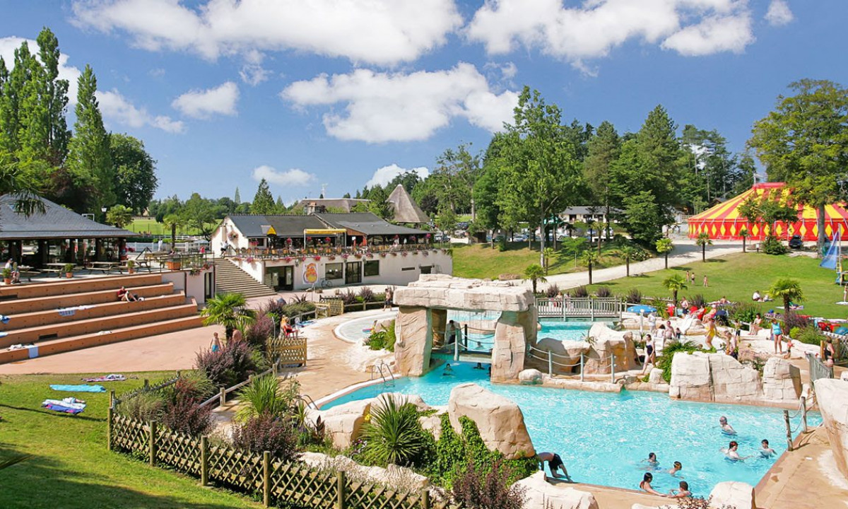 Camping-Domaine-des-Ormes-zwemparadijs-Bretagne Camping-Domaine-des-Ormes-zwemparadijs-Bretagne