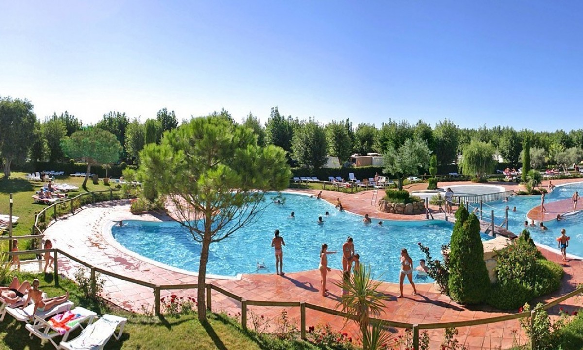 Camping-Le-Serignan-Plage-zwembad-1 Camping-Le-Serignan-Plage-zwembad-1