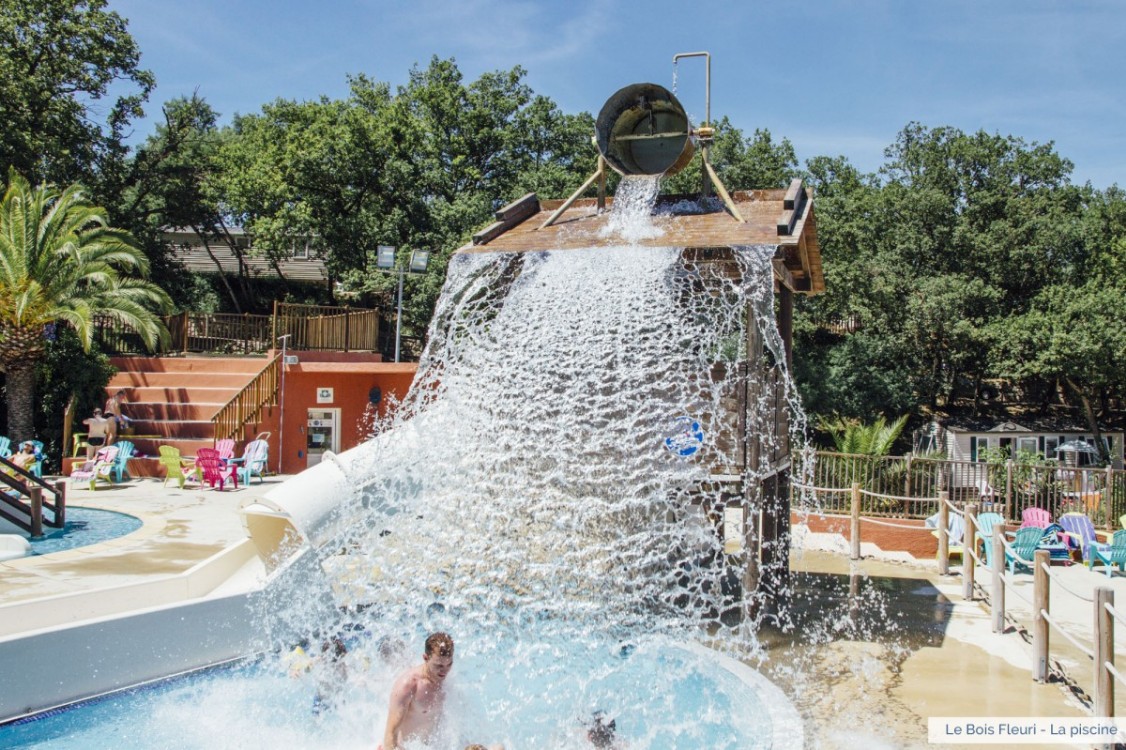 Camping-Le-Bois-Fleuri-douche Camping-Le-Bois-Fleuri-douche