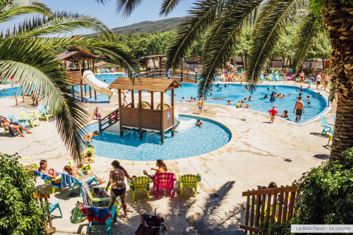 Camping-Le-Bois-Fleuri-zwembad-1 Camping-Le-Bois-Fleuri-zwembad-1