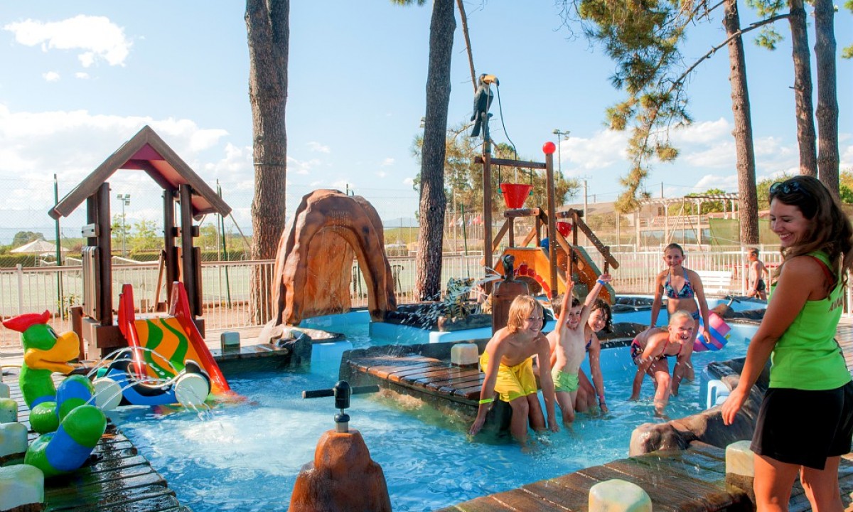 Camping-La-Marina-d-Aléria-corsica-kinderbad Camping-La-Marina-d-Aléria-corsica-kinderbad