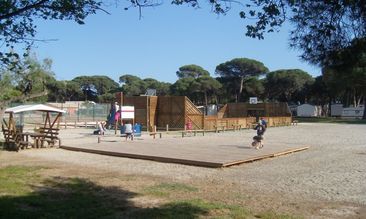 Camping-Le-Pansard-speelveld Camping-Le-Pansard-speelveld