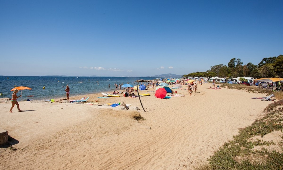 Camping-Le-Pansard-strand-2 Camping-Le-Pansard-strand-2