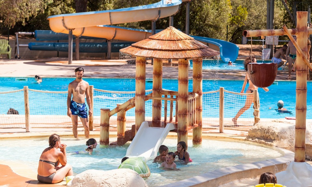 Camping-La-Pierre-Verte-kinderbad Camping-La-Pierre-Verte-kinderbad