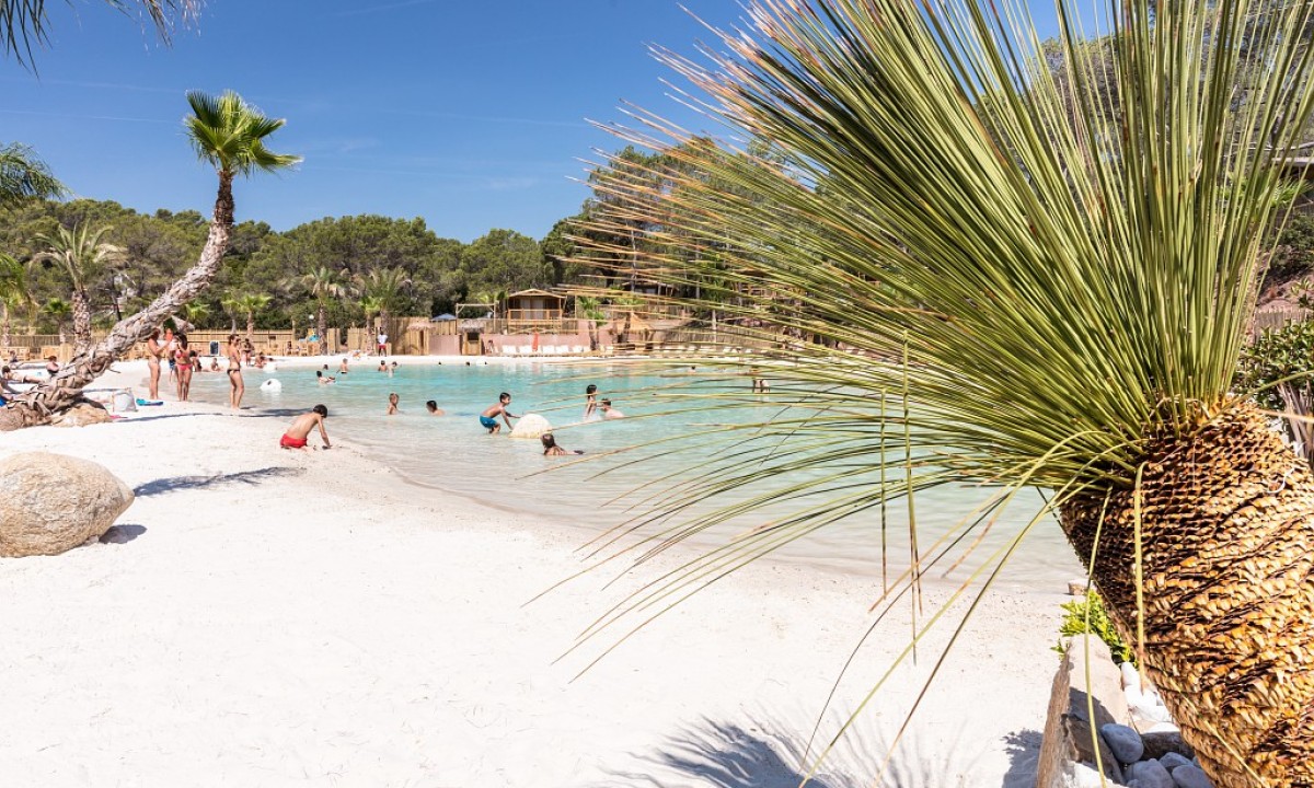 Camping-La-Pierre-Verte-lagune Camping-La-Pierre-Verte-lagune