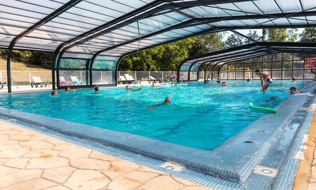 Camping-Le-Saint-Louis-overdektbad Camping-Le-Saint-Louis-overdektbad