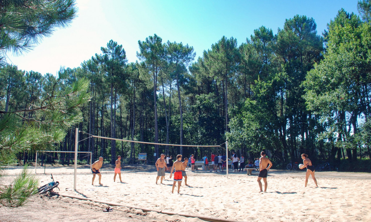Camping-Lou-Pignada-Messanges-volleybal Camping-Lou-Pignada-Messanges-volleybal