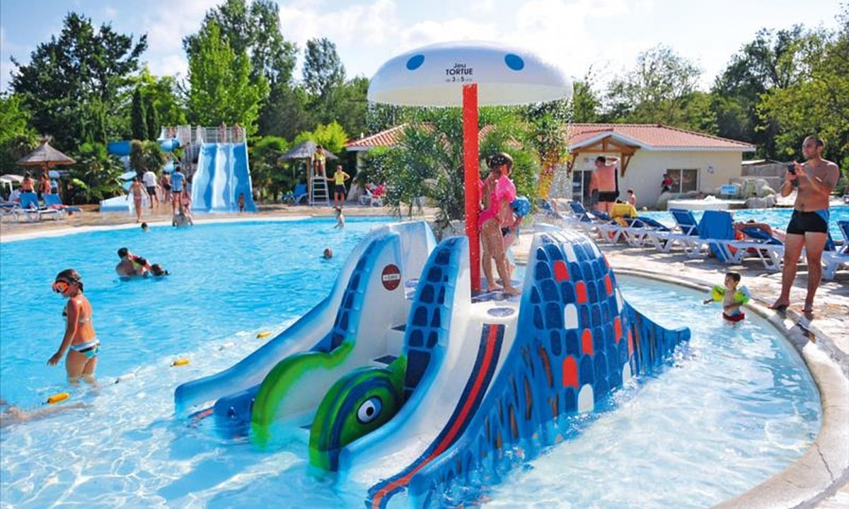 Camping Mayotte Vacances in Biscarrosse, Nouvelle-Aquitaine, France - Photo 3