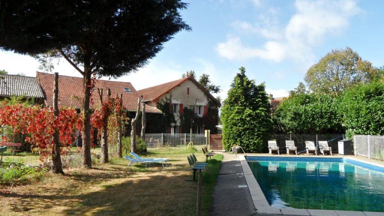 Camping Domaine du Bourg zwembad 768x432