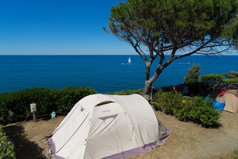 Camping Les Criques de Porteils staanplaats 768x512