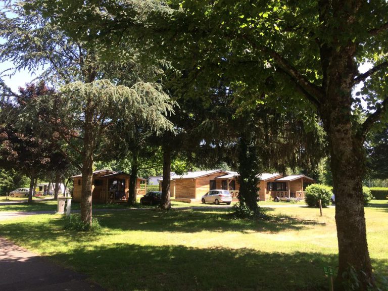 Camping Les Rives de la Doller chalets 768x576