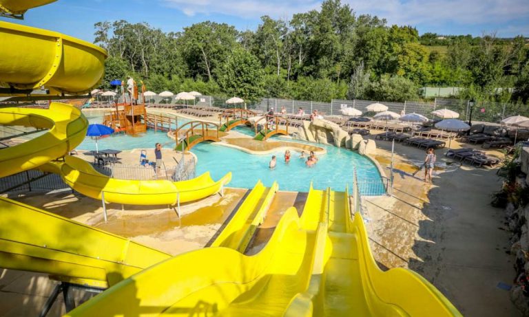 Camping Domaine Le Pommier glijbaan 768x461