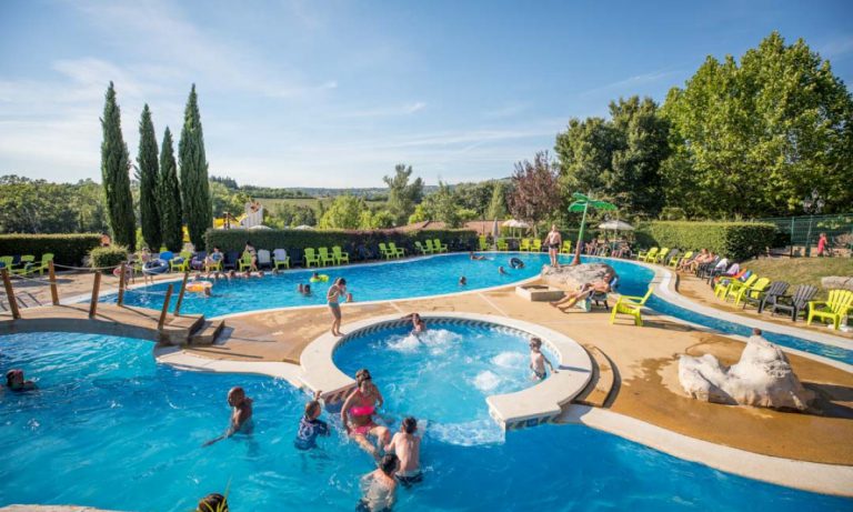 Camping Domaine Le Pommier zwembad 768x461