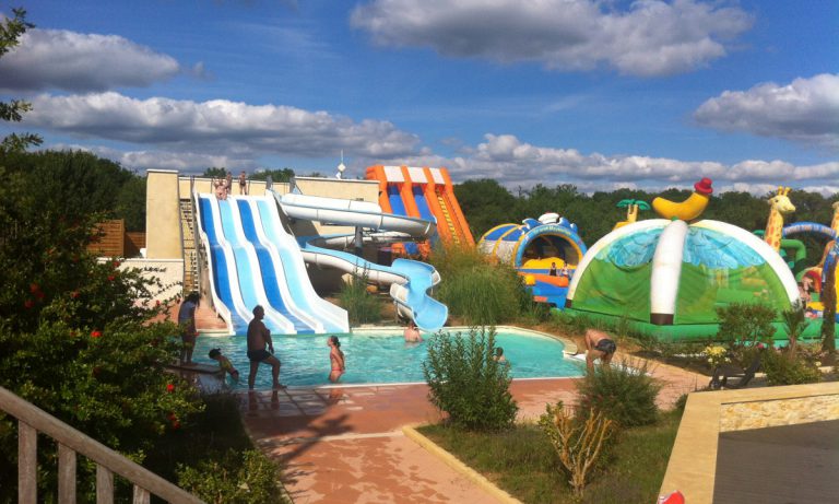 Camping Le Carbonnier glijbaan 768x461