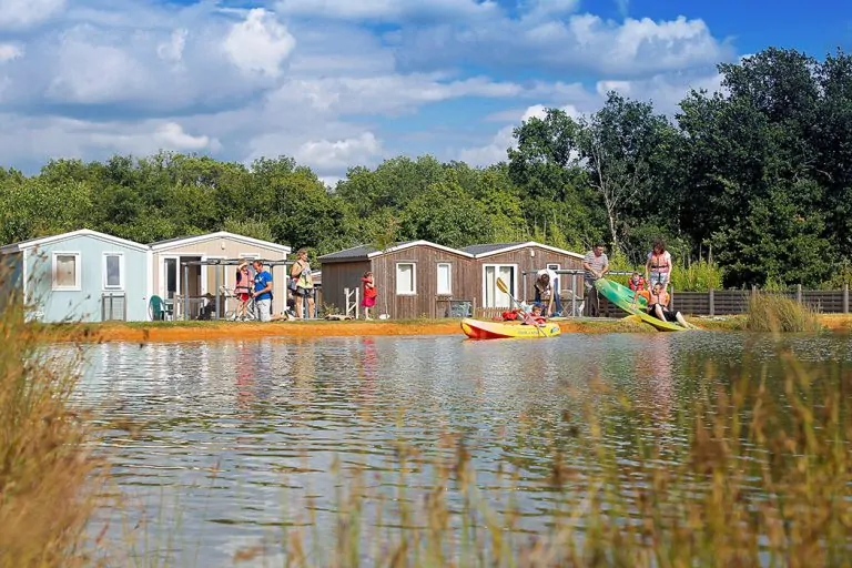Camping Le Carbonnier kanovaren 768x512
