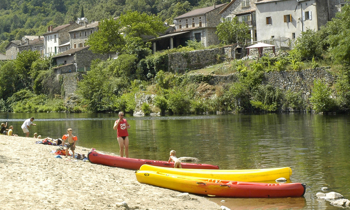Camping Le Mas de Champel in Les Ollières-sur-Eyrieux photo 3