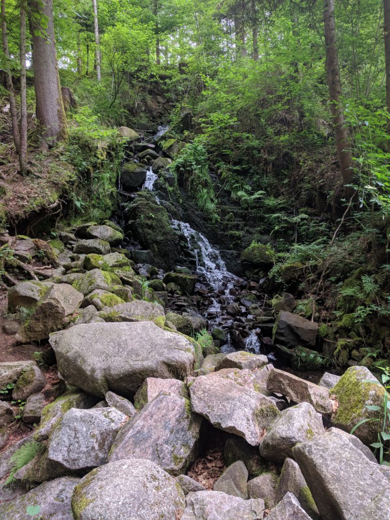 Cascade Saut du Bouchot petite cascade 768x1024