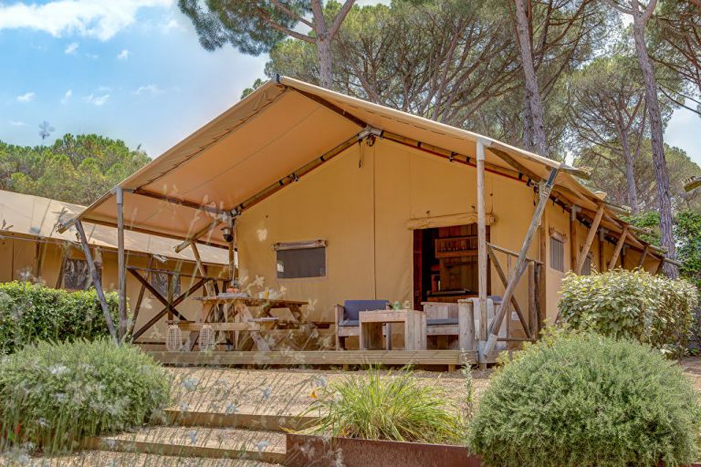Sandaya Camping Les Deux Fontaines lodgetenten 768x512