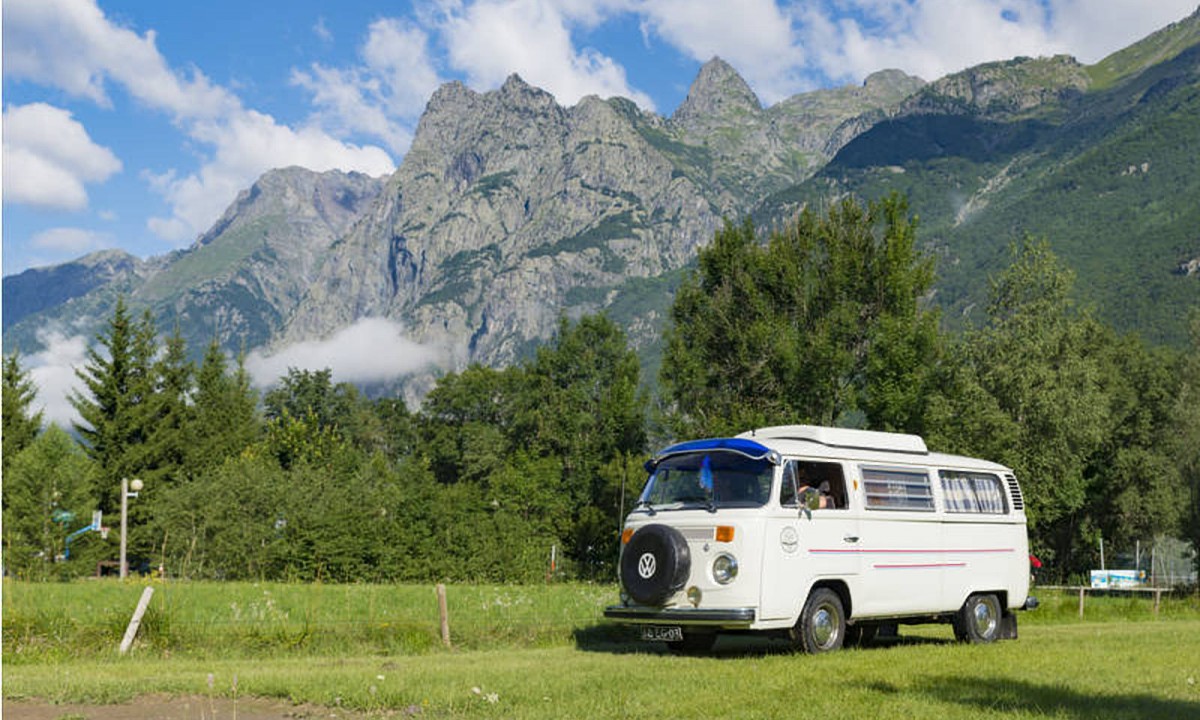 Camping Belledonne in Le Bourg-d'Oisans, Auvergne-Rhône-Alpes, France photo 3