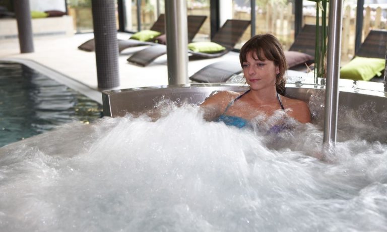 Camping Escale Saint Gilles spa 2 768x461