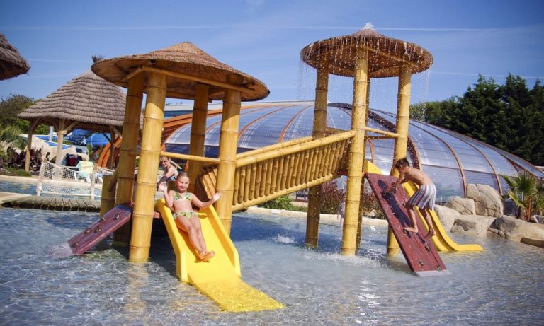 Camping Escale Saint Gilles waterspeeltuin 768x461