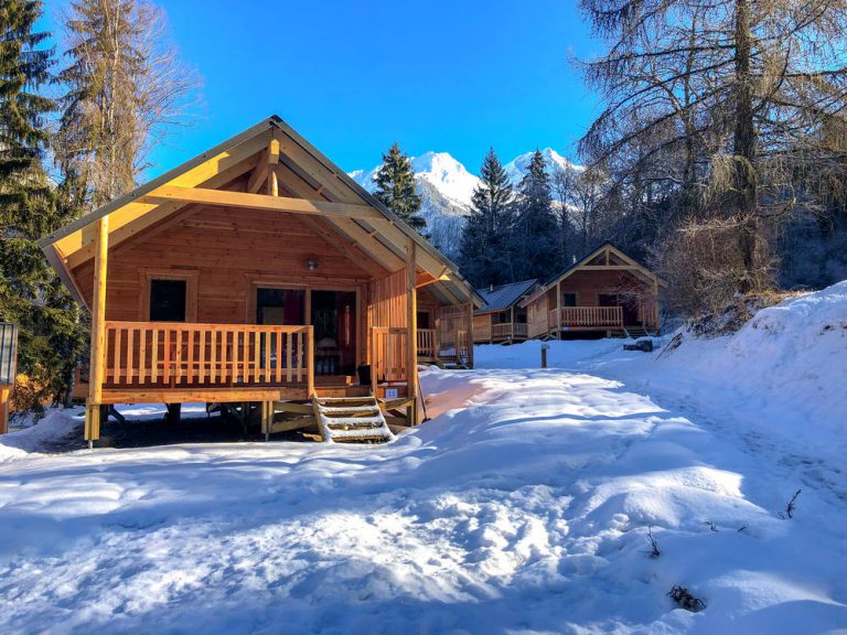 Camping Huttopia Bozel en Vanoise wintercamping chalet verhuur 768x576