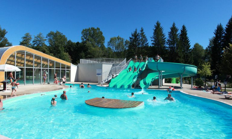 Camping Le Fayolan glijbanen 768x461