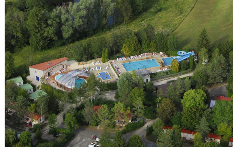 Camping Le Moulin Patornay overzicht 768x486