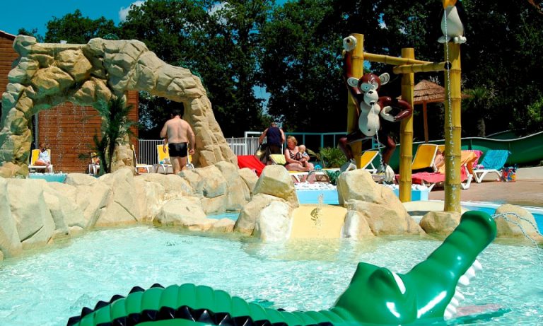 Camping Le Patisseau waterspeeltuin 768x461