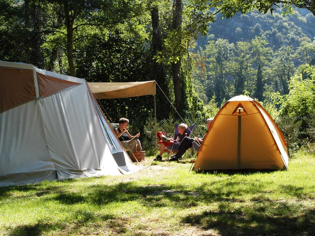 Camping Le Pré Lombard in Tarascon-sur-Ariège, Occitania, France - Photo 2