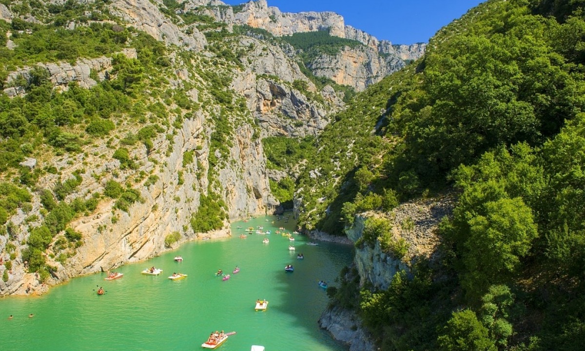 Camping Les Lacs du Verdon in Régusse, Provence-Alpes-Côte d'Azur, France photo 2