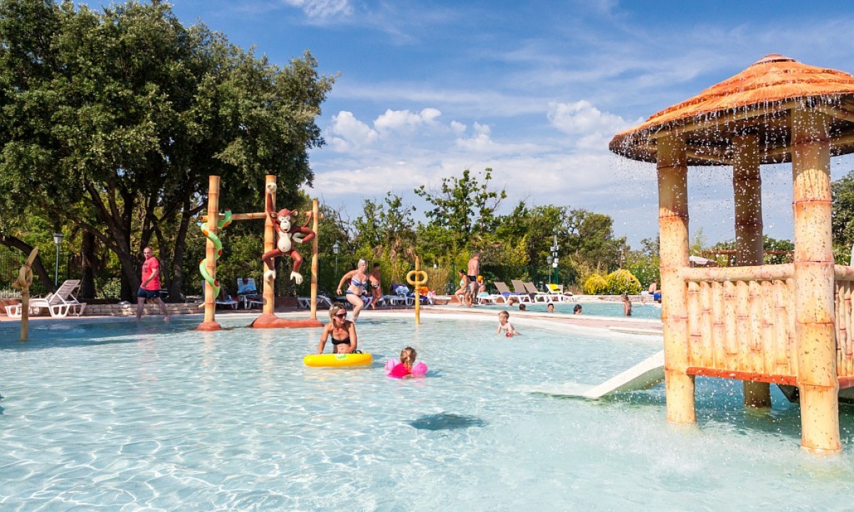Camping Les Lacs du Verdon in Régusse, Provence-Alpes-Côte d'Azur, France - Photo 3