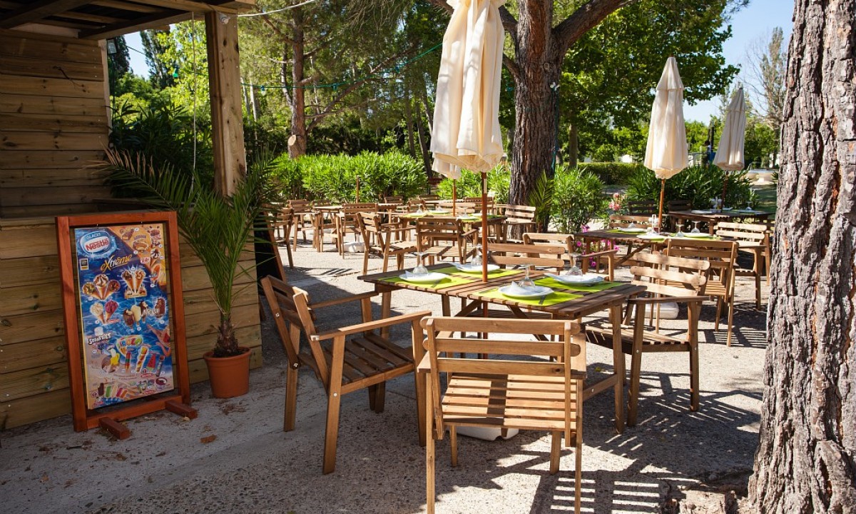 Camping Les Rives du Luberon in Cheval-Blanc photo 5