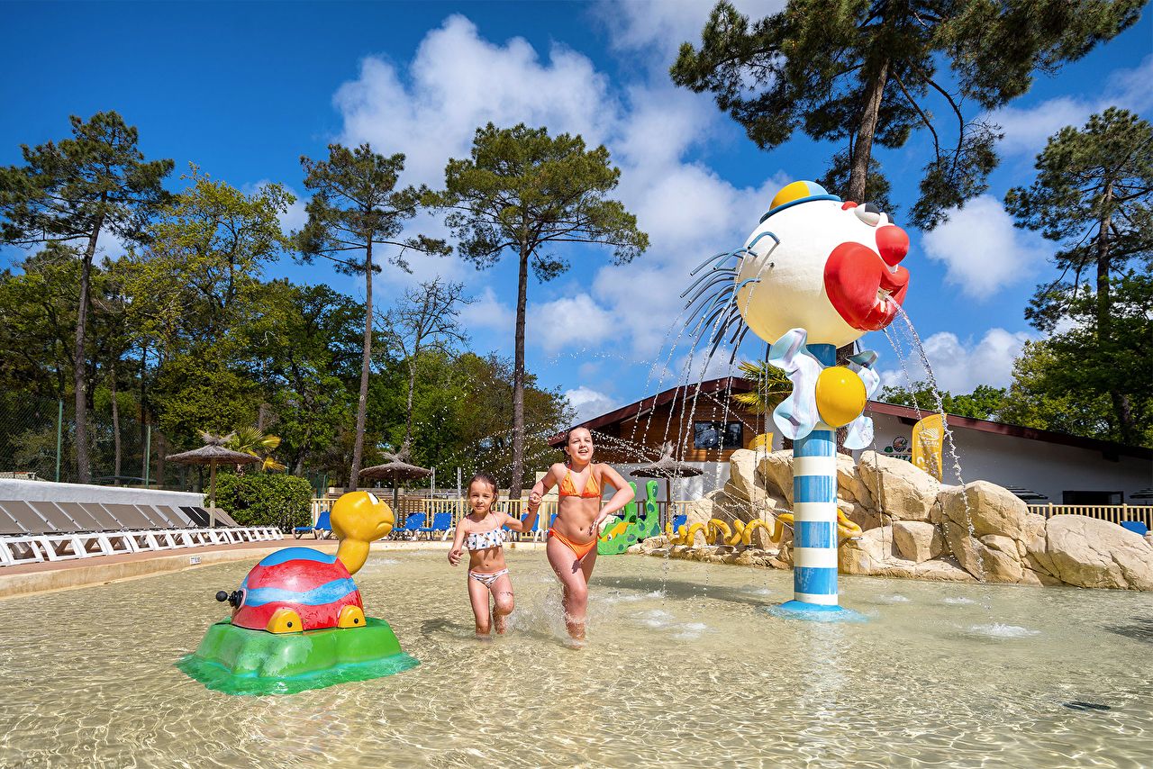 Camping Sandaya L'Oree du Bois in Les Mathes, Nouvelle-Aquitaine, France - Photo 2