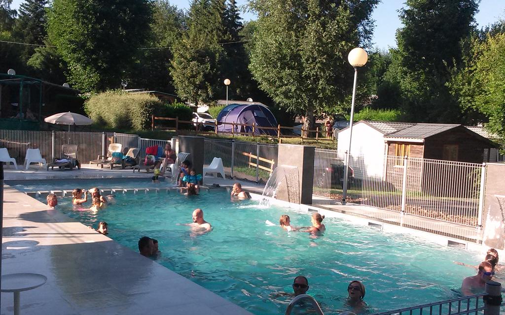 Camping Bois de Gravière in Besse-et-Saint-Anastaise photo 5