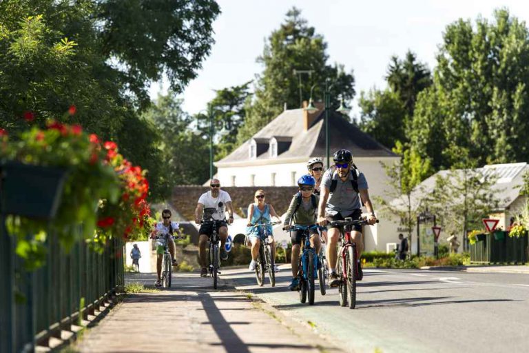 Camping Huttopia Les Châteaux fiets huren 768x512