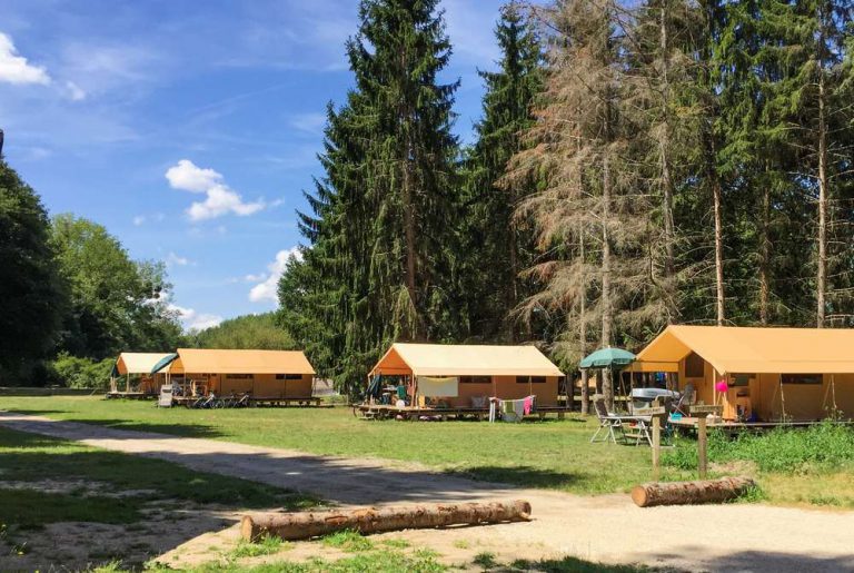 Camping Huttopia Les Châteaux lodgetenten verhuur 768x515