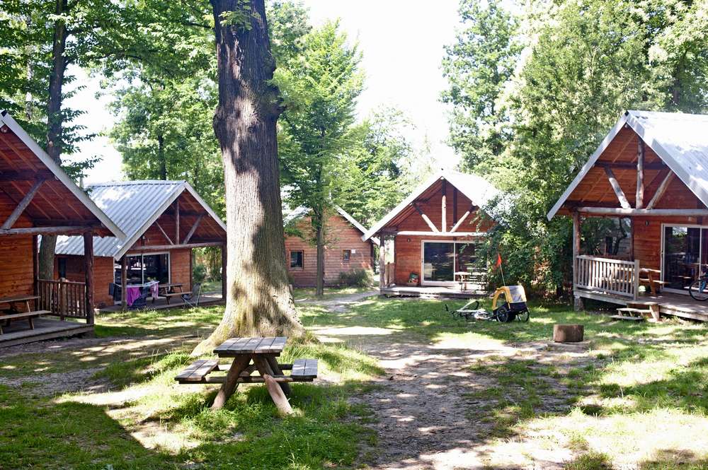 Huttopia Versailles campsite in Versailles, Île-de-France, France - Photo 3