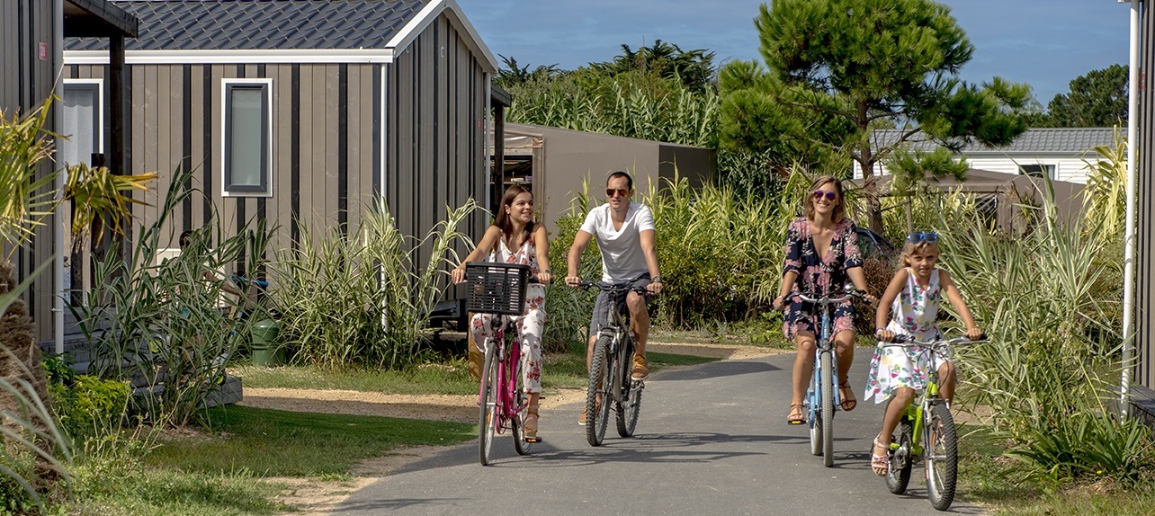 Camping L'Océan in Brem-sur-Mer, Pays de la Loire, France - Photo 3