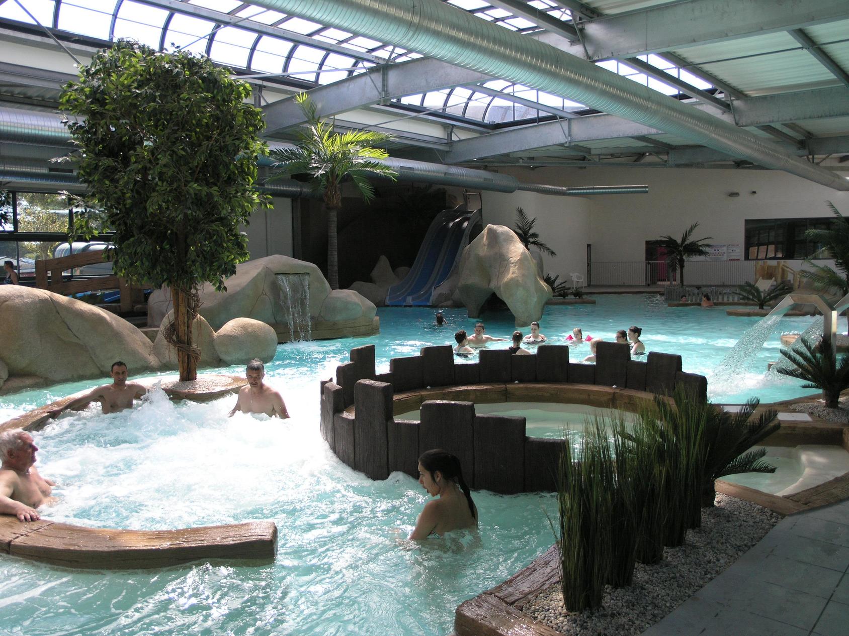 Camping L'Océan in Brem-sur-Mer, Pays de la Loire, France photo 4