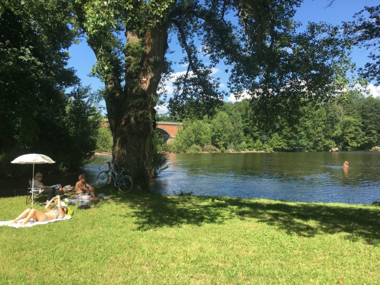 Camping La Bageasse rivier 768x576
