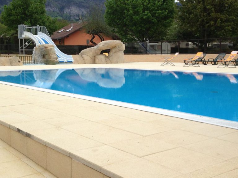 Camping La Colombière zwembad 768x576