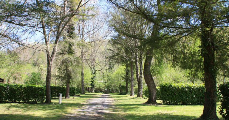Camping Le Haut Salat staanplaats huren 768x404