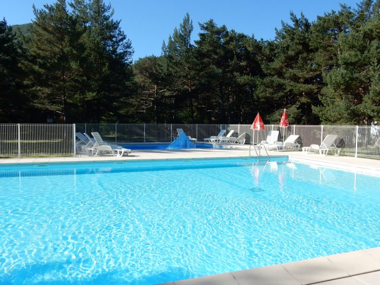 Camping Le Parc des Sérigons zwembad 768x576