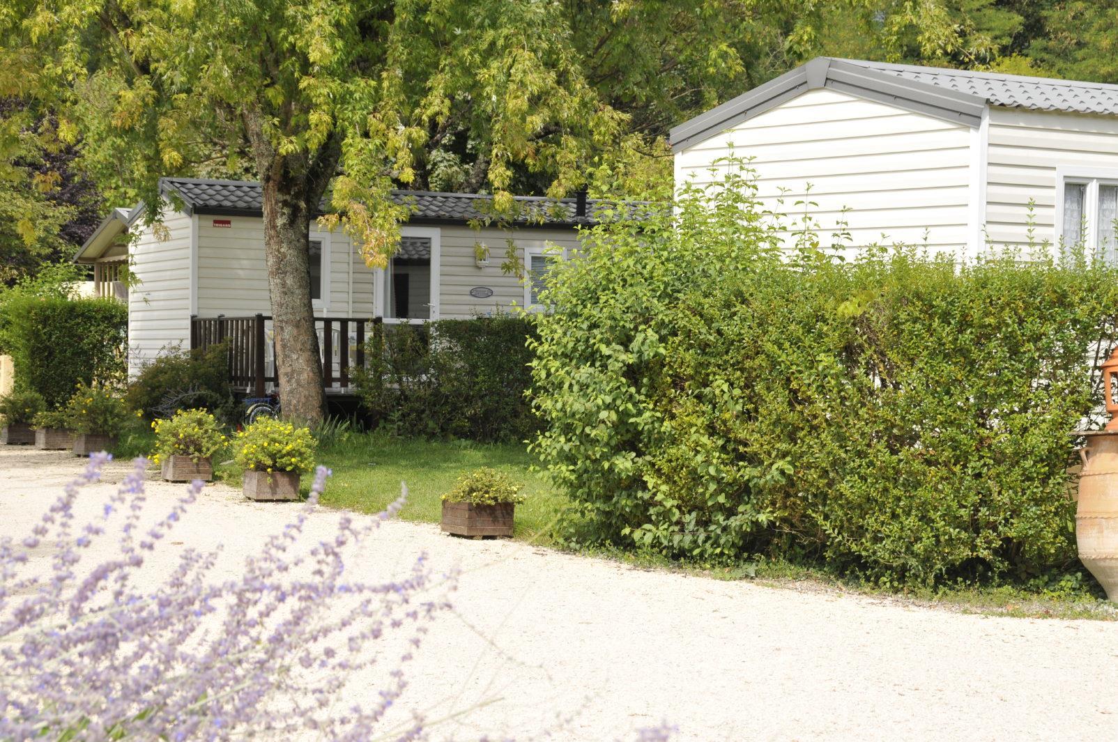 Camping Le Vaugrais in Artemare photo 5