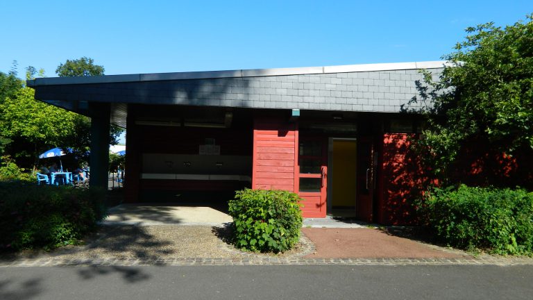 Camping Les Peupliers Montlouis sur Loire sanitair 768x432
