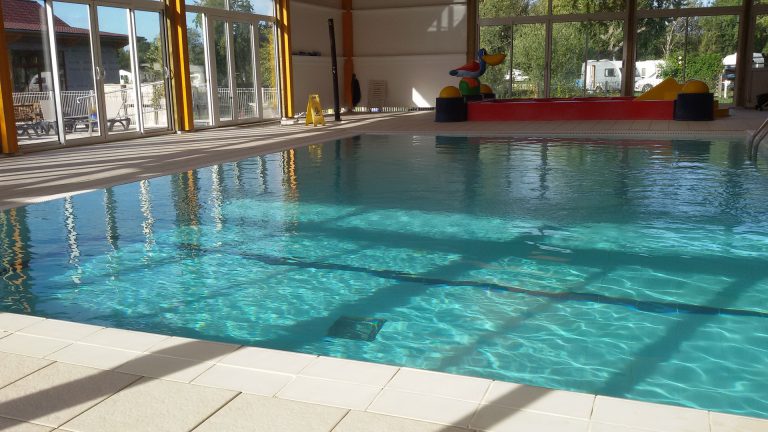 Camping Les Puits Tournants zwembad 768x432