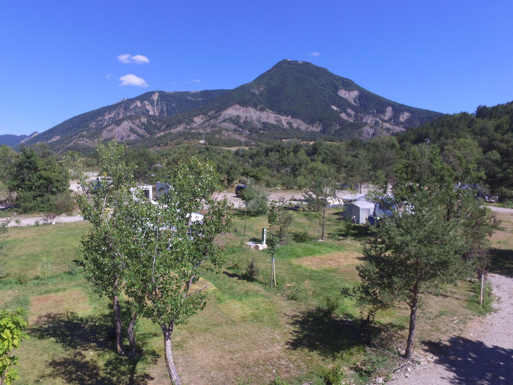 Camping Les Rives du Lac Veynes in Veynes, Provence-Alpes-Côte d'Azur, France photo 4