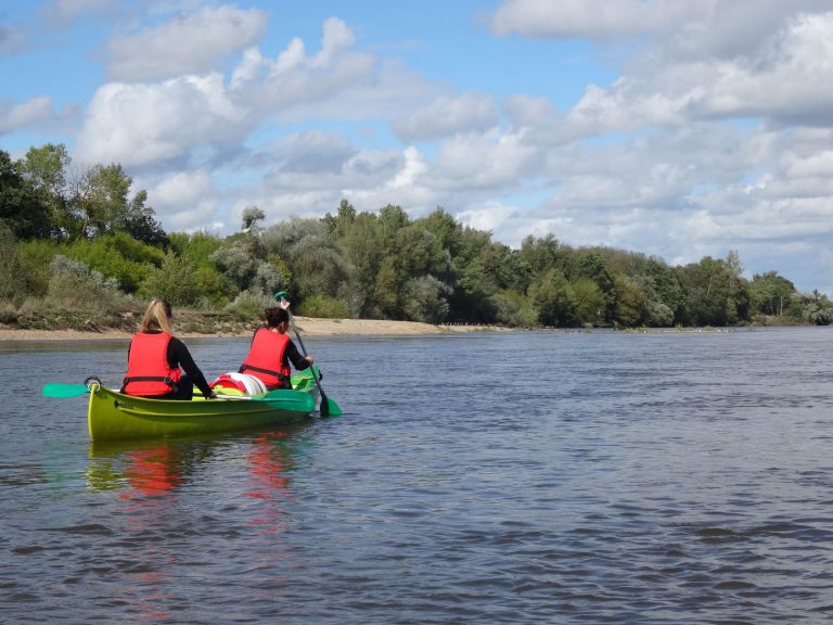 Camping de l Île Bannay kanovaren 768x576