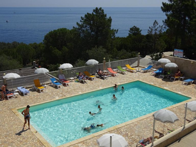 Camping Mozziconaccio zwembad 3 768x576